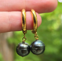 Aretes tipo aro con perlas de Tahití