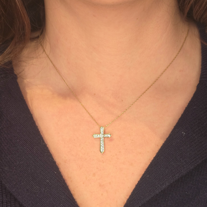 Collar Cruz Diamantes de Laboratorio en Plata con Baño de Oro 14k 18"