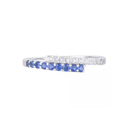 Anillo By Pass Zafiro Azul y Blanco de Laboratorio en Plata con baño de Oro 14k