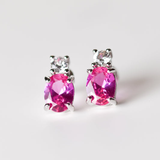 Aretes tipo stud con zafiro rosa y zafiros blancos creados en laboratorio (3.10 Cttw)