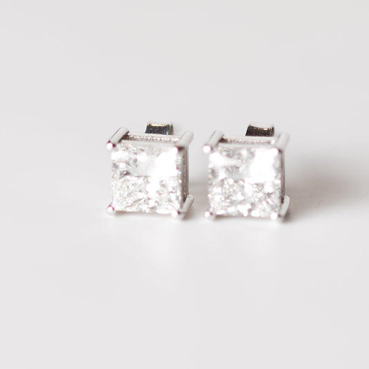 Aretes tipo stud con diamantes creados en laboratorio en oro blanco de 14k (1 cttw)