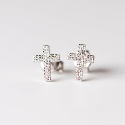 Aretes de cruz con diamantes naturales en plata