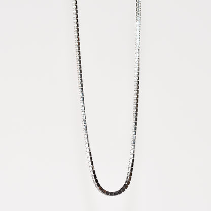 Collar Tennis con zafiro blanco de laboratorio en plata esterlina (14”)
