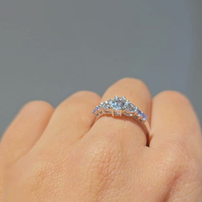 Anillo con Aguamarina y Tanzanita en Baño de Rodio sobre Plata Esterlina (0.84 cttw)