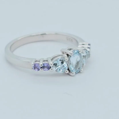 Anillo con Aguamarina y Tanzanita en Baño de Rodio sobre Plata Esterlina (0.84 cttw)