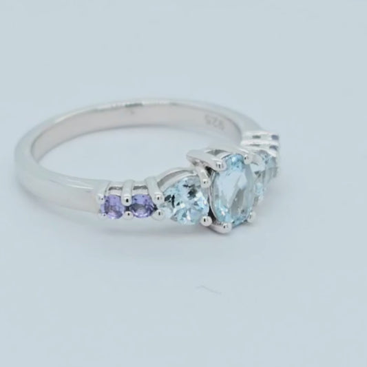 Anillo con Aguamarina y Tanzanita en Baño de Rodio sobre Plata Esterlina (0.84 cttw)